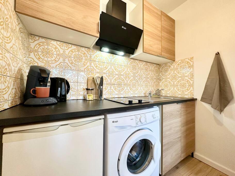 Appartement Le Clemenceau - Parking Prive - Fibre & Clim à Mont-de-Marsan Extérieur photo